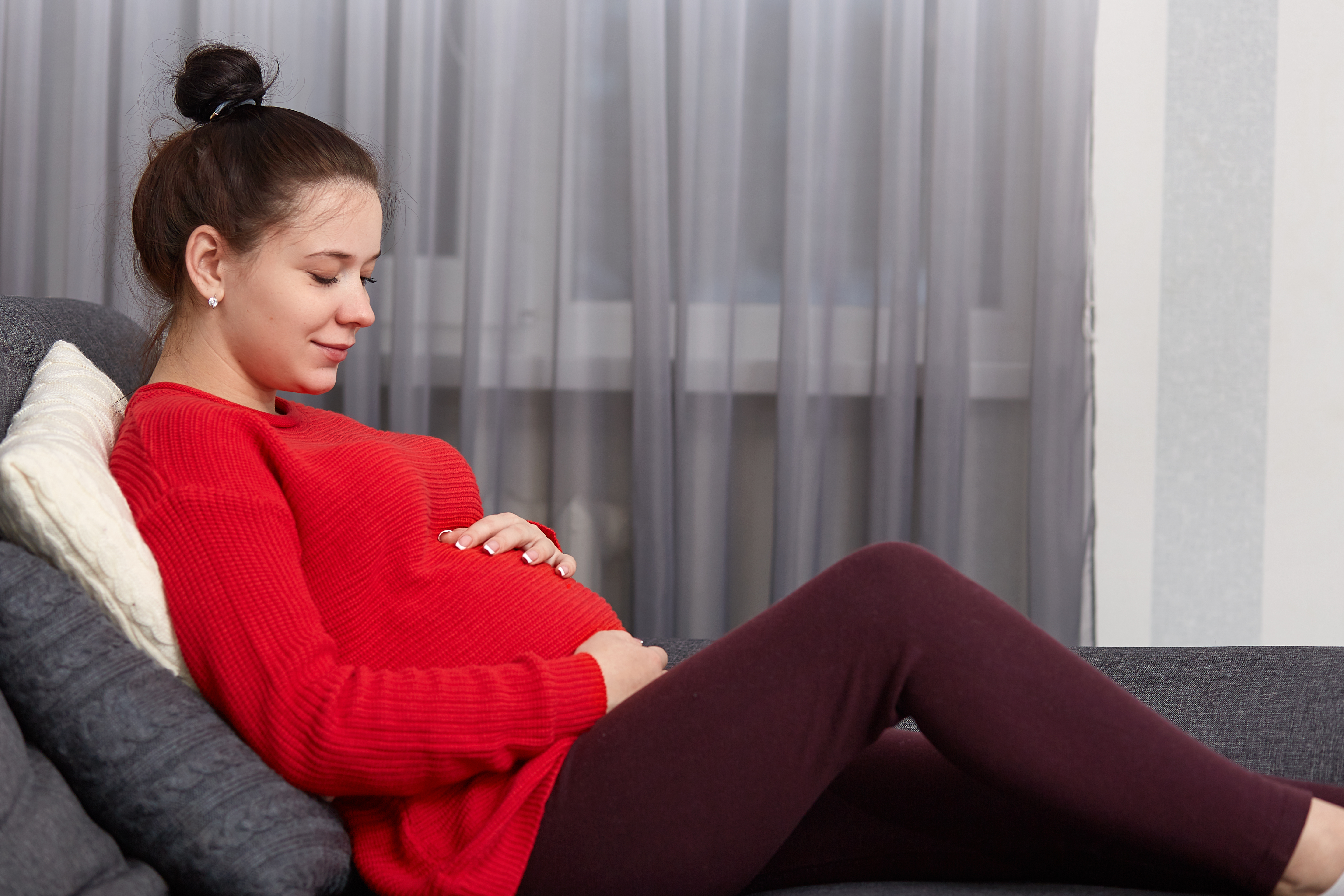 Everything You Need to Know About the First Trimester Pregnancy: Tips, Lists, and What to Avoid